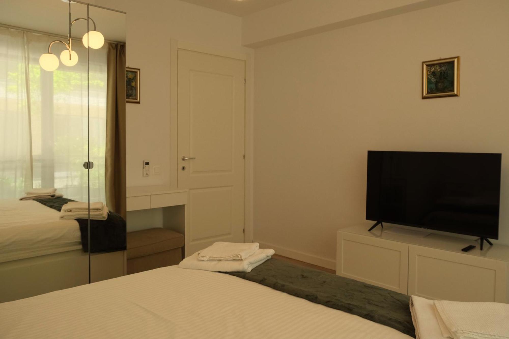 Bucharest Booking Apartments-Self Check-In מראה חיצוני תמונה